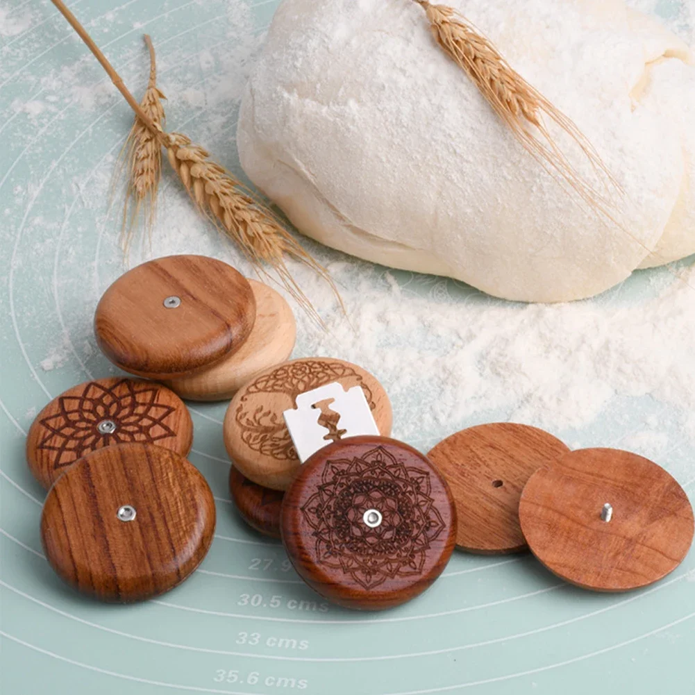 Dough Scraper Curved - パンベーカリーラメツール木製スクレーパーパンナイフ/スライサー/カッター生地ベーカリーストーンスコアリングラメブレード付きアークカーブナイフ1PC