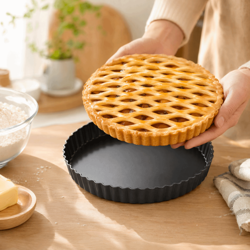 Tart Pan Loose - プロ仕様の炭素鋼タルトパン、ノンスティック加工、底が外せるキッシュパン、簡単に外せるルーズベースパイパン、イースターパイ用