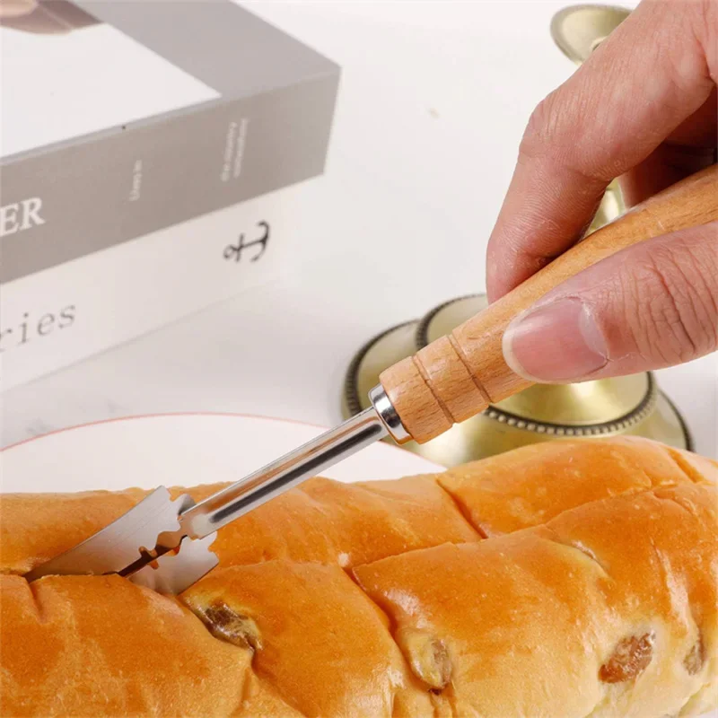 生地パンペストリーカッター 5枚刃トーストカーブバゲットパン - Dough Scraper Curved のレビューと価格